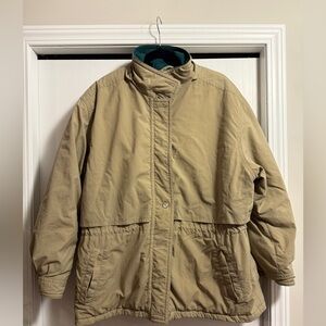 L.L. Bean Vintage Tan & Dark Green Coat Zip off hood isn’t included SZ Petite XL